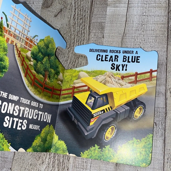 TONKA mighty dump truck hardback children’s small book - Picture 6 of 9